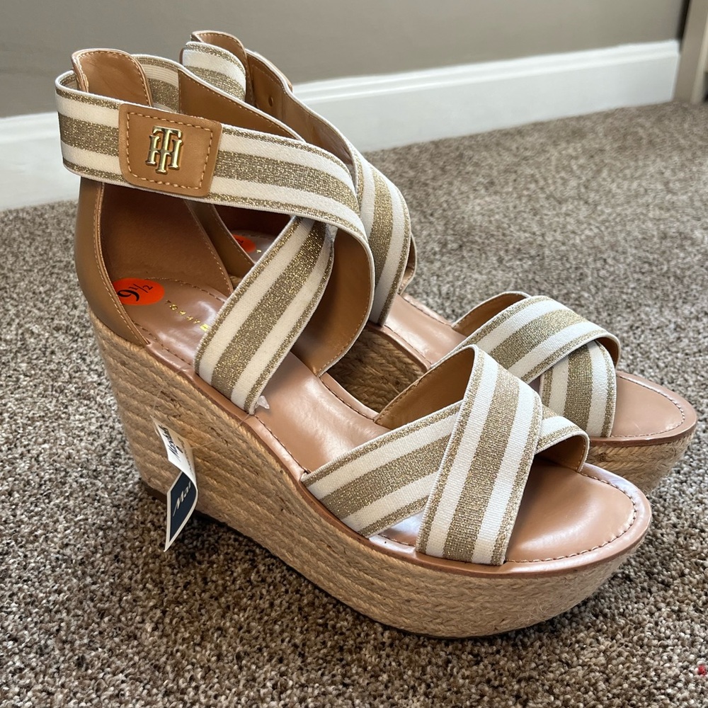 Tommy Hilfiger Platform Wedge Sandals Espadrille ankle strap gold/white size 9.5